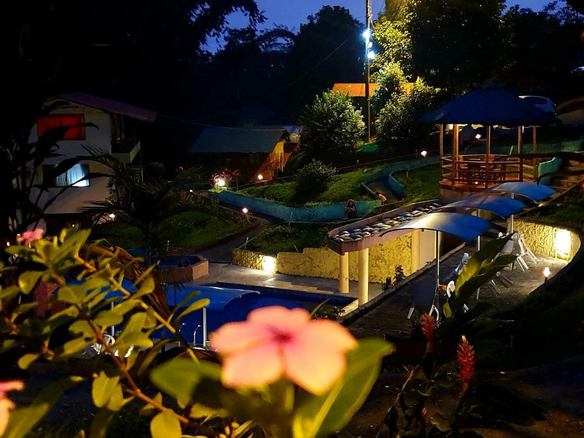 Kasadasa Lodge *